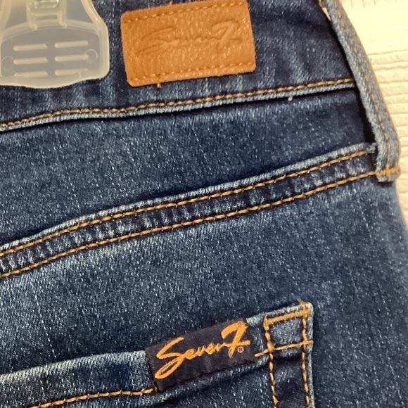 7 For All Mankind Denim Sunset Bermuda Shorts, Size 16 - Picture 8 of 16